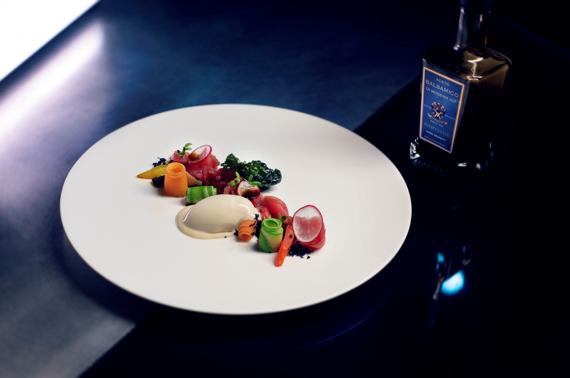 Marinated beef with crunchy vegetables, cuttlefish ink crumble and Balsamic Vinegar ice cream