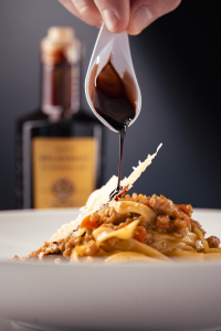 Tagliatelle IFSE Aceto IGP Oro ph. Saverio Pisano 00005.jpg