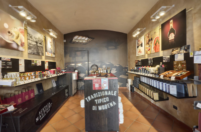 ShowRoomAcetaiaMalpighi_ph Houston202600013.jpg