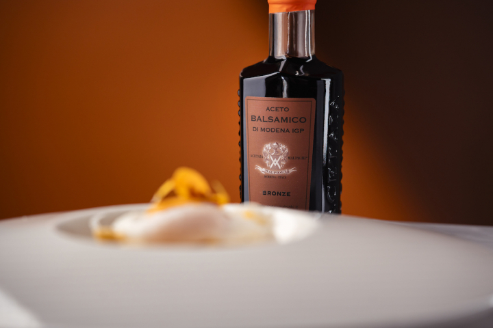 Uovo camicia IGP bronzo00001.jpg